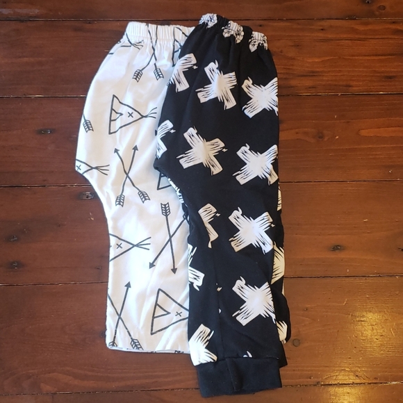2 pair leggings